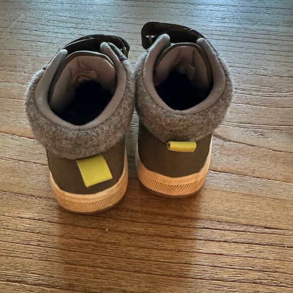 Cat & Jack Toddler Boy Felix Sneakers Boots - Size 8 - Picture 5 of 6